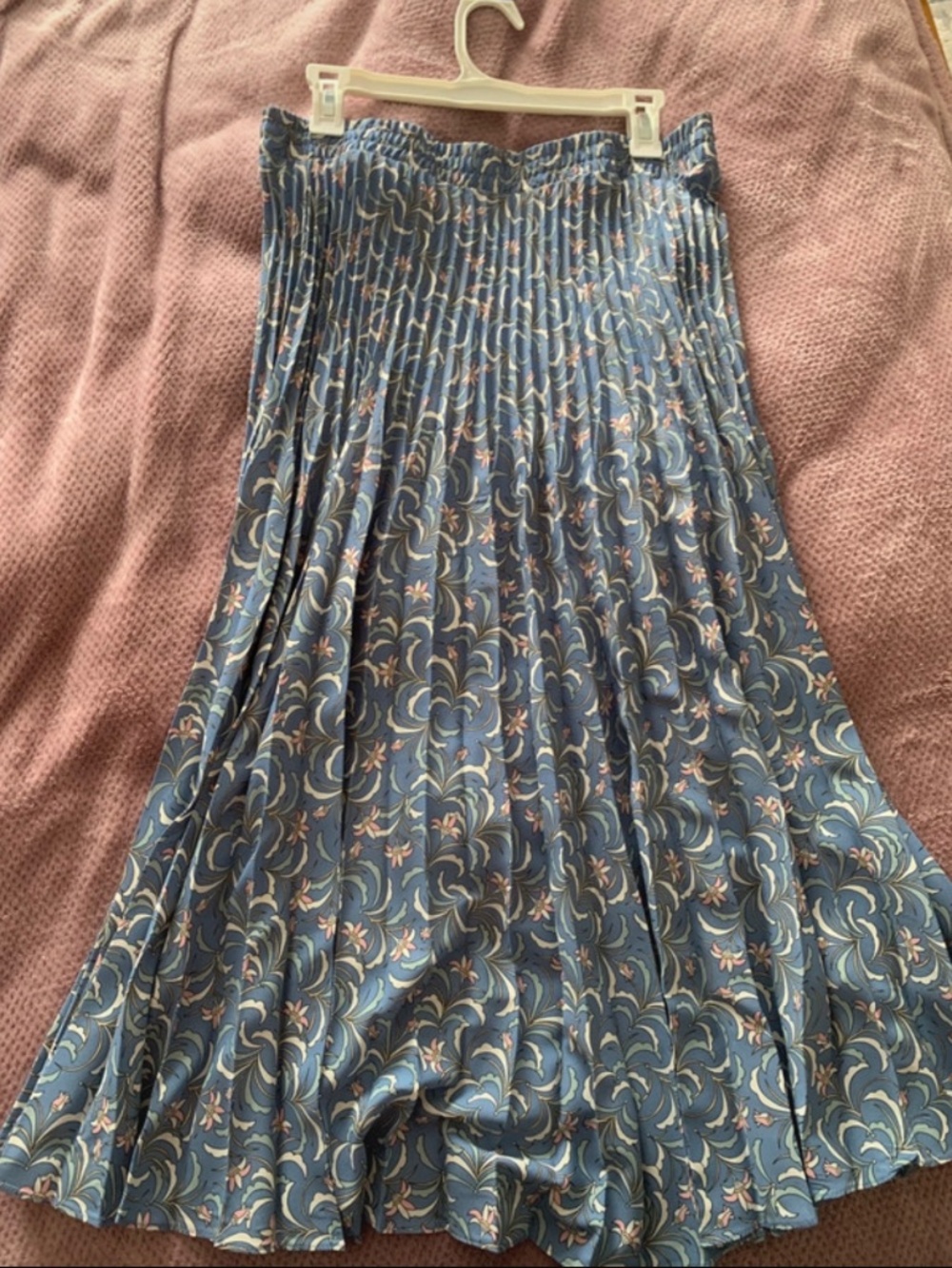 Women skirt - Picture 4 of 6